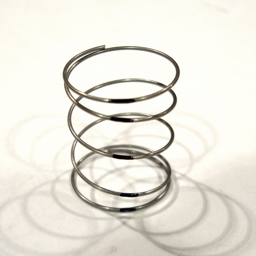 AV2523247 Spring-Constant Effort - Black Stripe