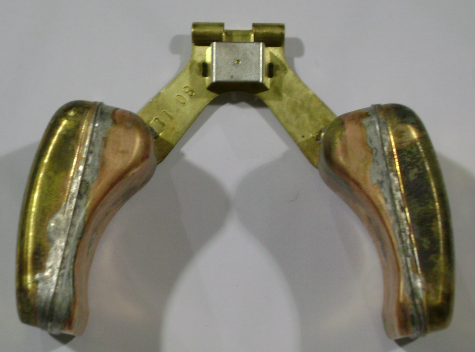 AV30-766 Assembly-Float