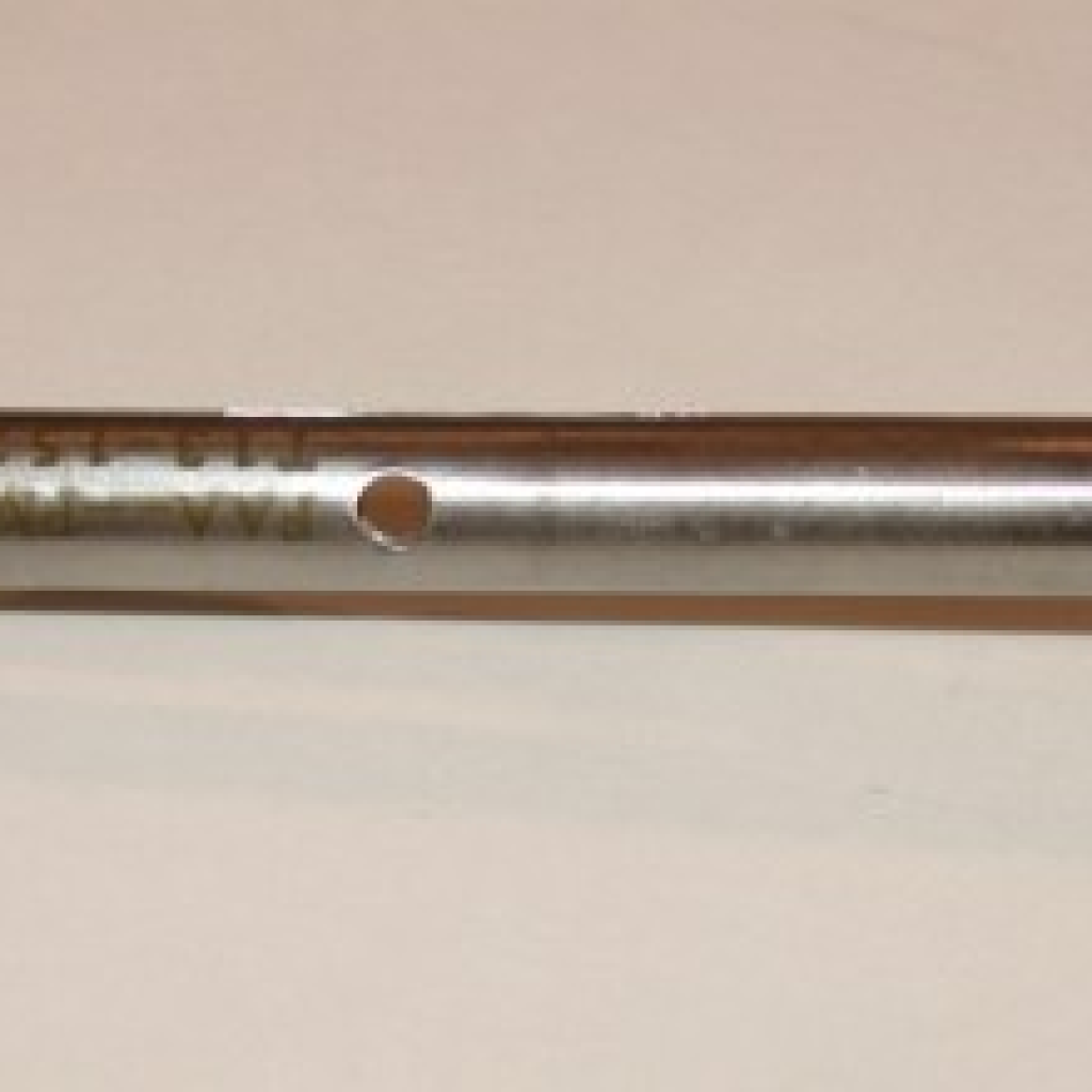 AV13-1523 Throttle Shaft Assembly