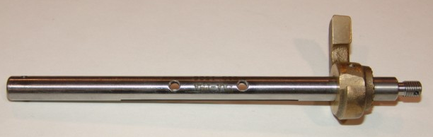 AV13-1526 Throttle Shaft Assembly